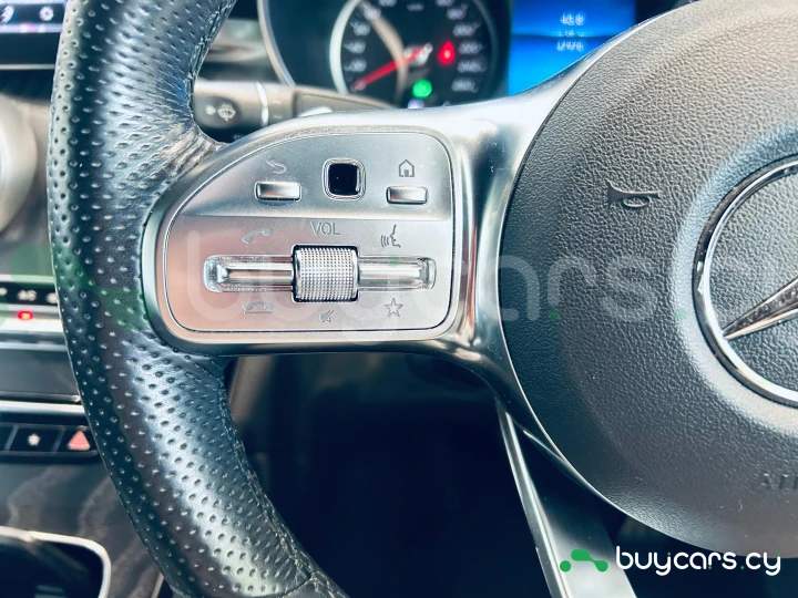 Mercedes GLC-class Белый