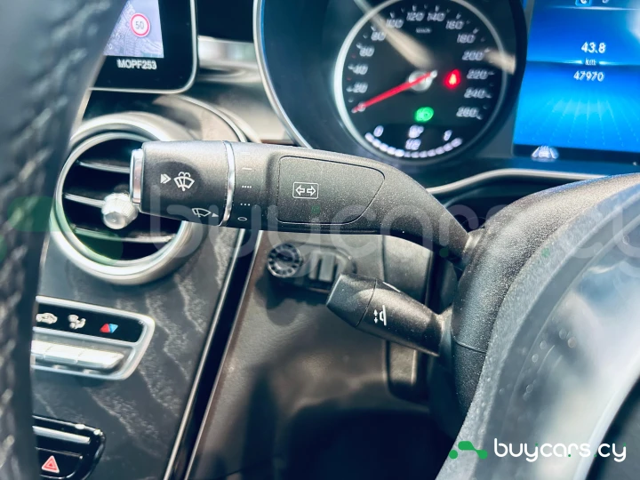 Mercedes GLC-class Белый