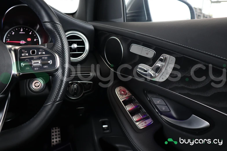 Mercedes GLC-class Серый