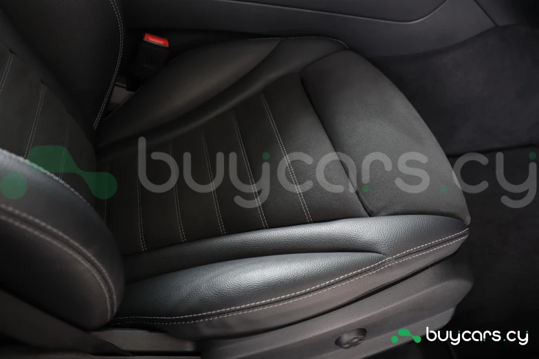 Mercedes GLC-class Серый