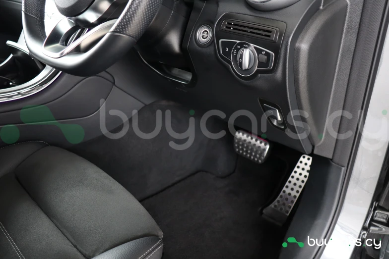 Mercedes GLC-class Серый