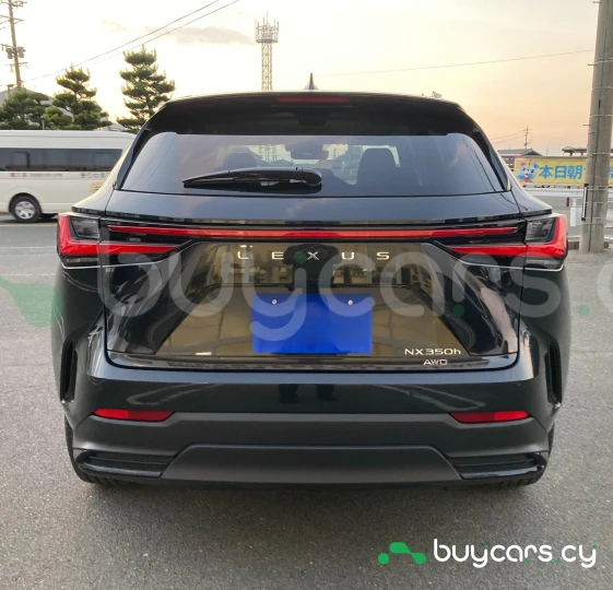 Lexus NX Черный