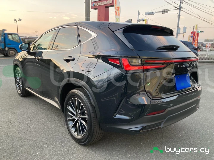Lexus NX Черный