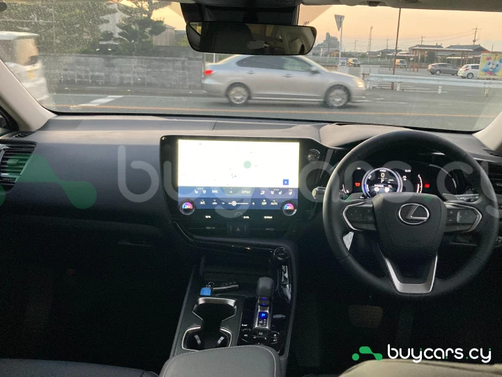 Lexus NX Черный