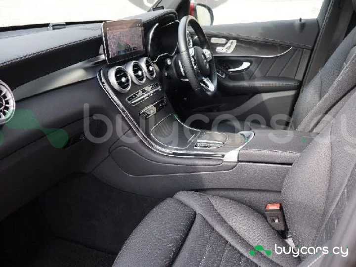 Mercedes GLC-class Красный