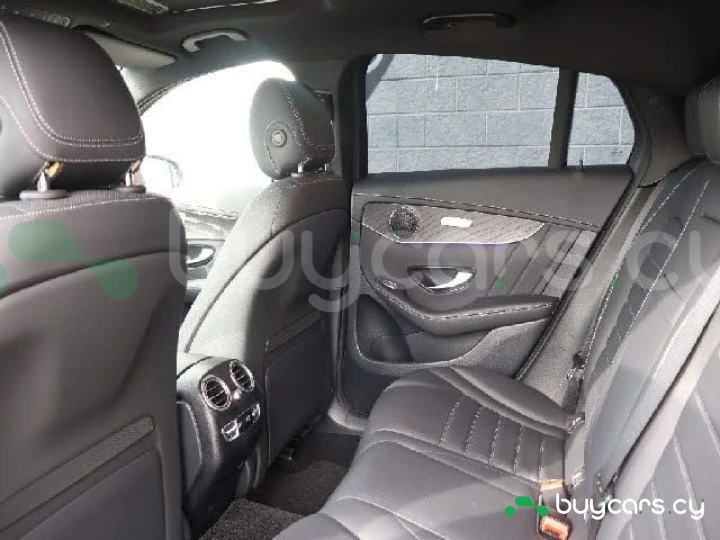 Mercedes GLC-class Красный