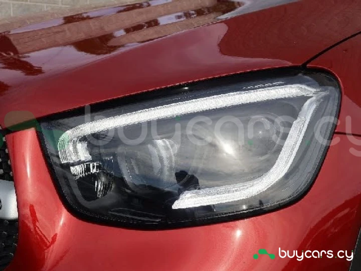 Mercedes GLC-class Красный