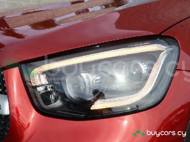 Mercedes GLC-class Красный