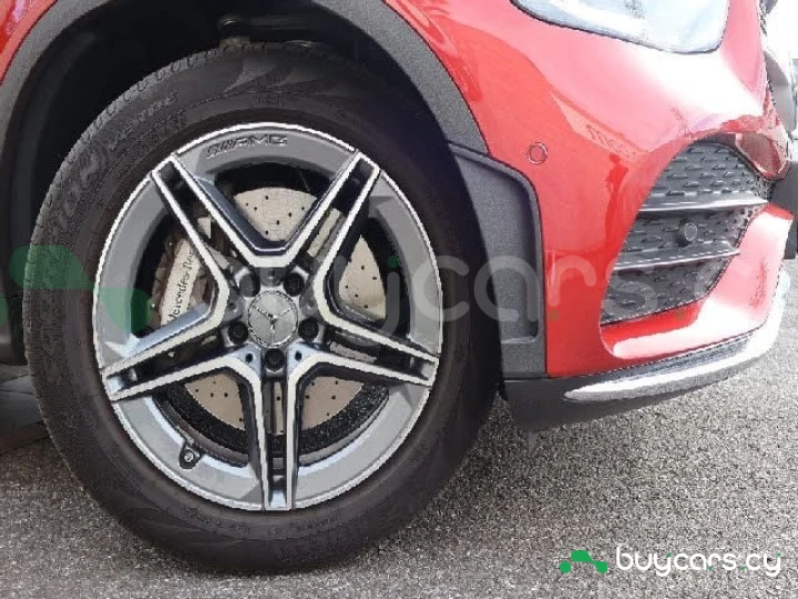 Mercedes GLC-class Красный