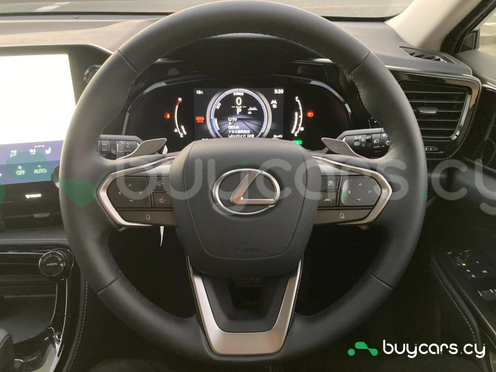 Lexus NX Черный