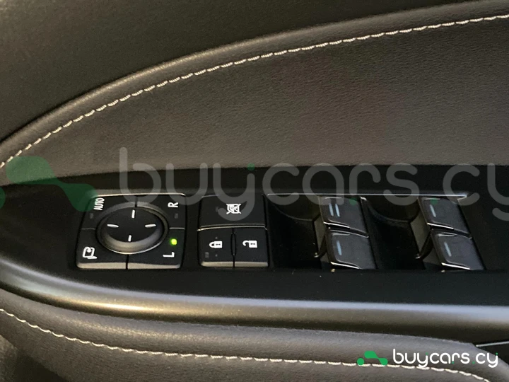 Lexus NX Черный