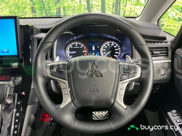 Mitsubishi Delica d:5 Grey