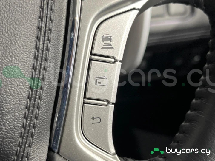 Mitsubishi Delica d:5 Grey