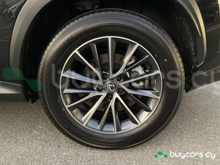 Lexus NX Черный