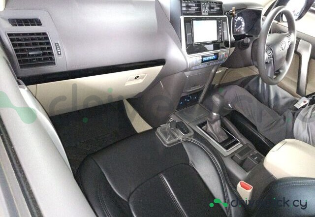 Toyota Land Cruiser Prado Brown