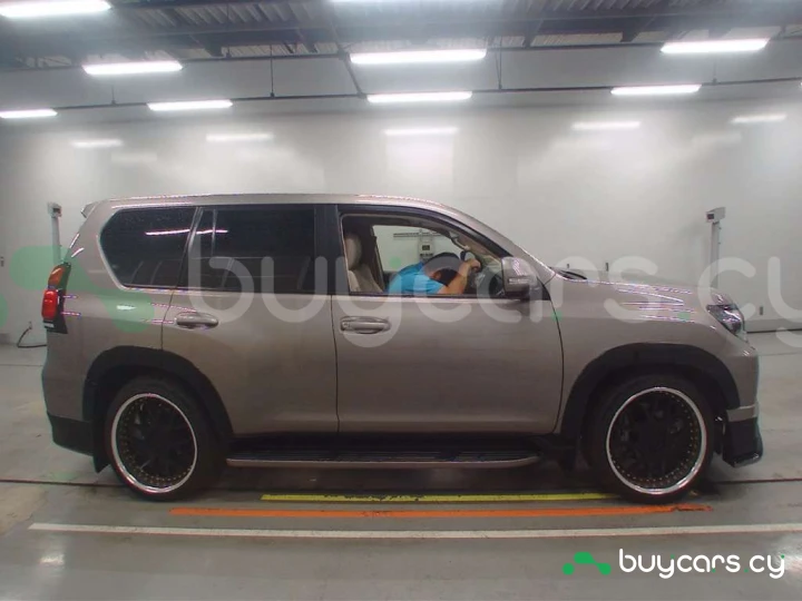 Toyota Land Cruiser Prado Коричневый