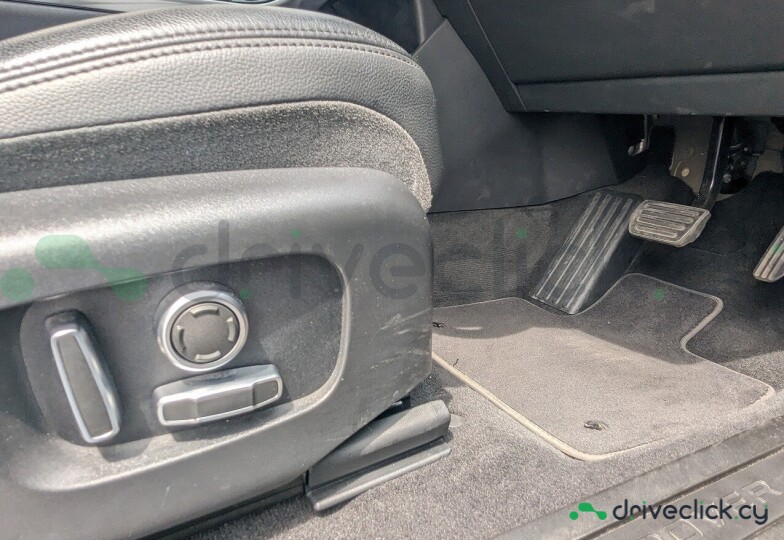 Land Rover Range Rover Black
