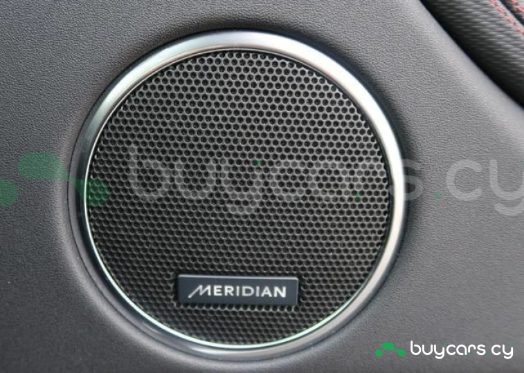 Land Rover Discovery Sport White