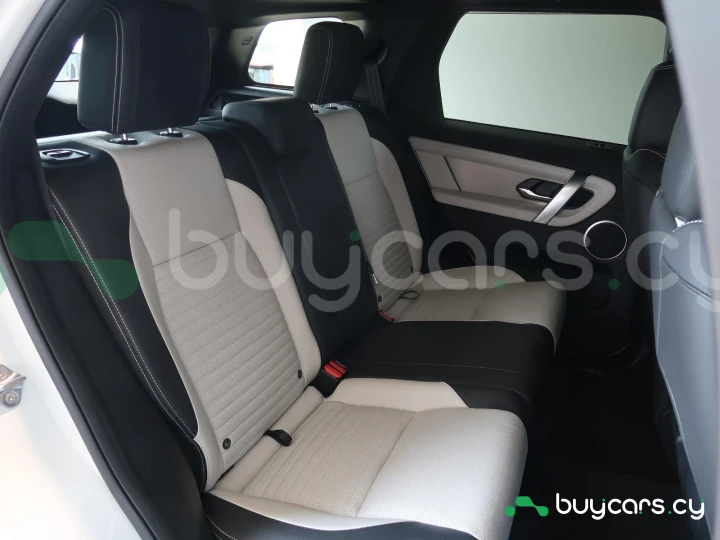 Land Rover Discovery Sport White