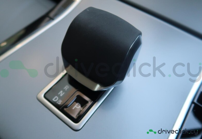 Land Rover Range Rover White