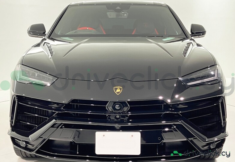 Lamborghini Urus Black