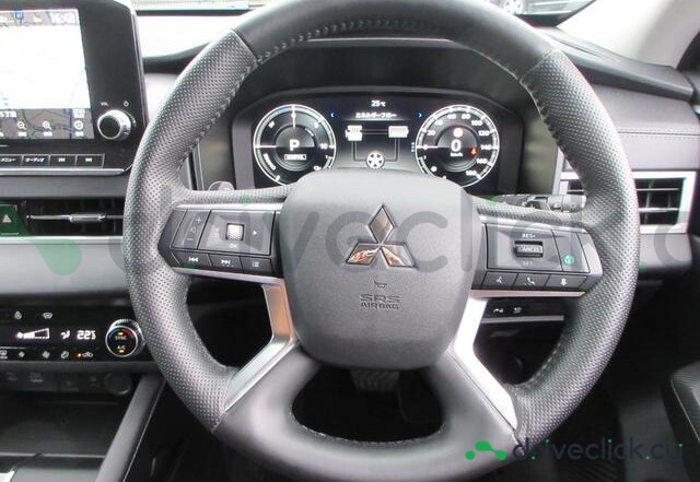 Mitsubishi Outlander Черный