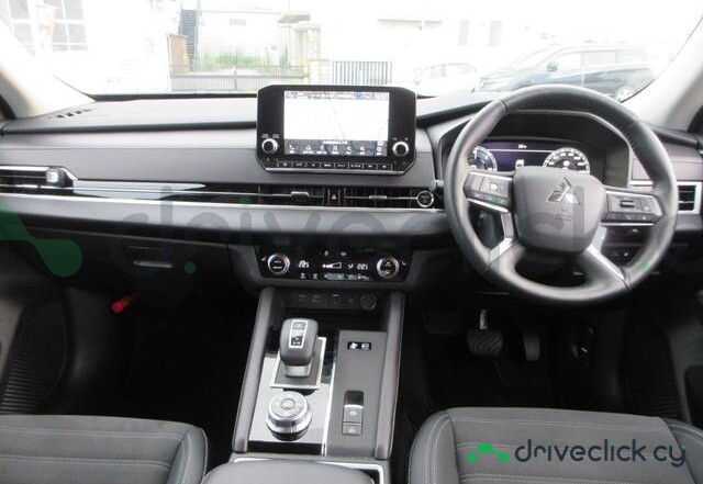 Mitsubishi Outlander Черный