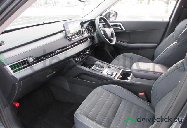 Mitsubishi Outlander Черный