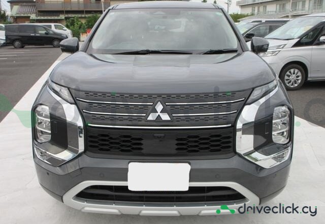 Mitsubishi Outlander Черный