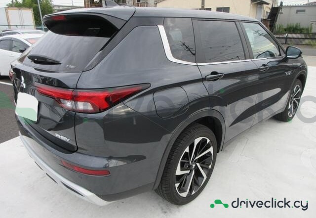 Mitsubishi Outlander Черный