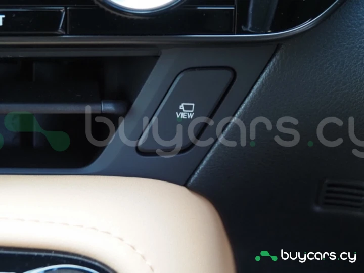 Lexus NX Красный