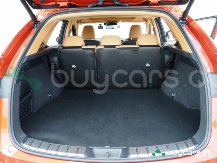 Lexus NX Красный