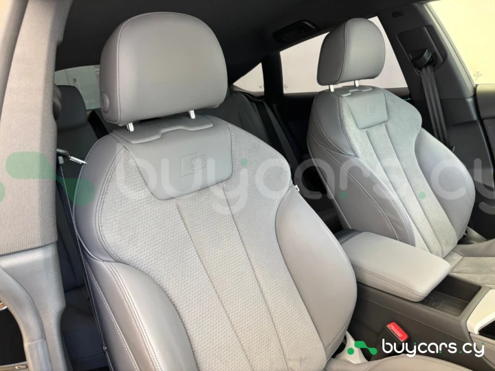 Audi A5 Черный