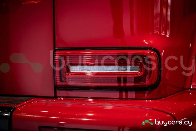 Mercedes G-class Red