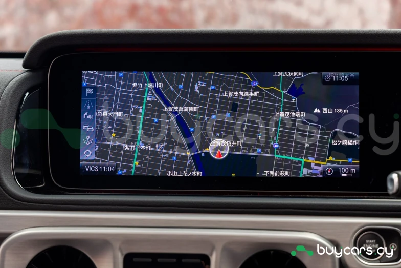 Mercedes G-class Red