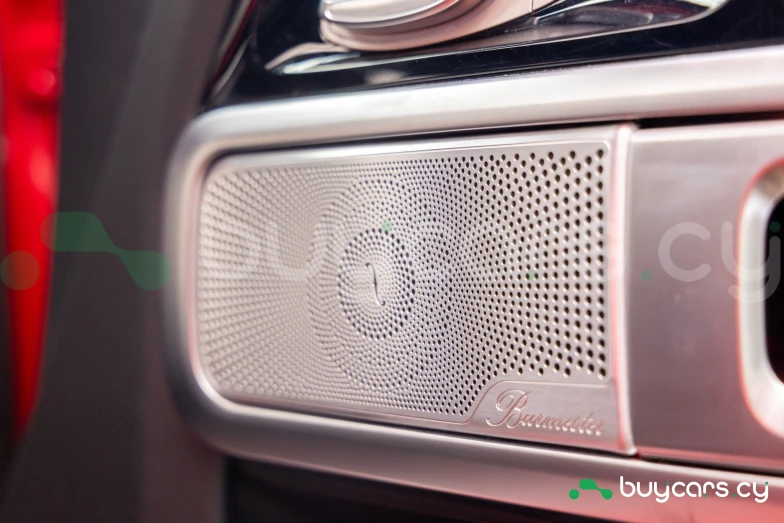 Mercedes G-class Red