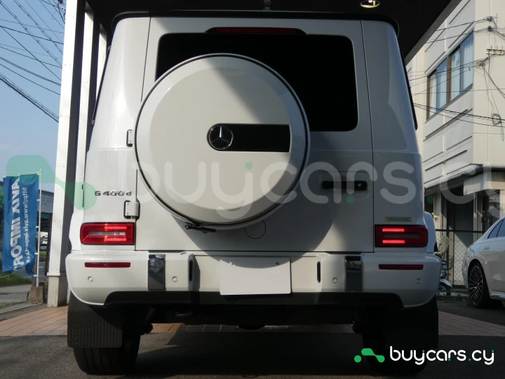 Mercedes G-class Белый