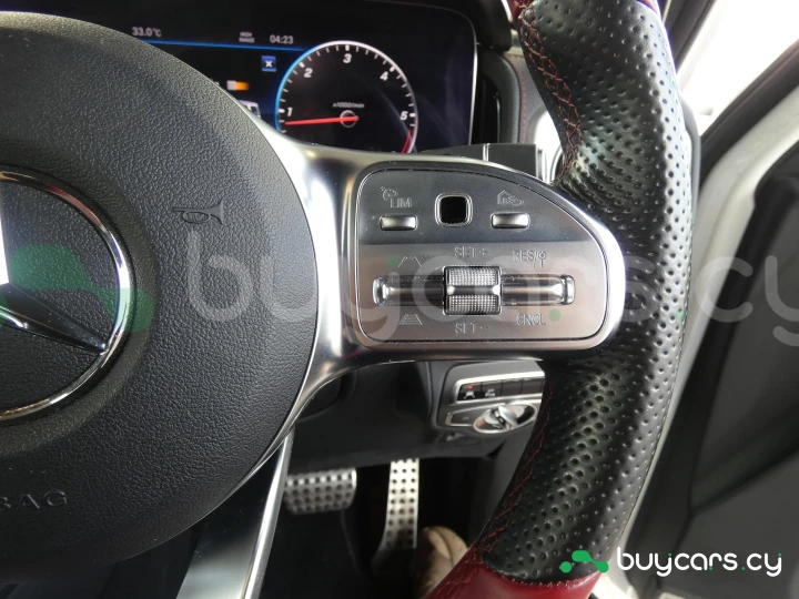 Mercedes G-class Белый