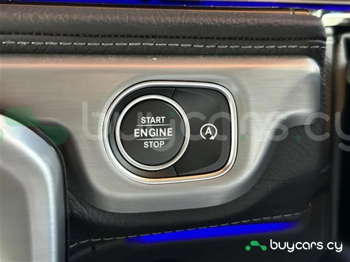 Mercedes G-class Black