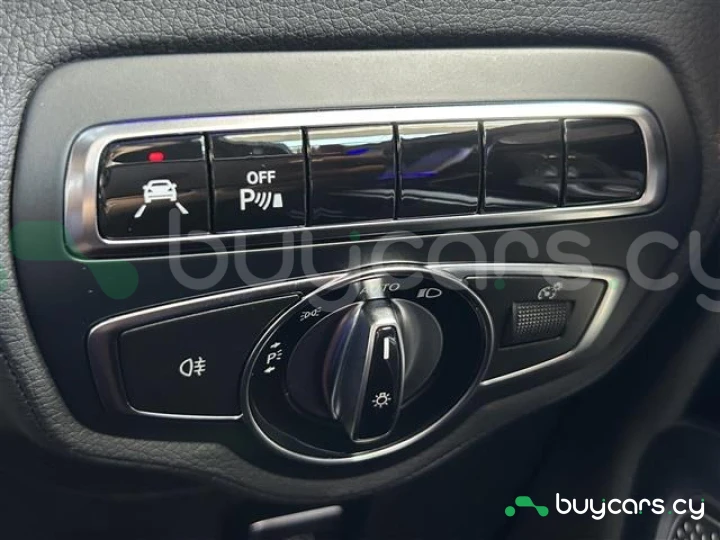 Mercedes G-class Black