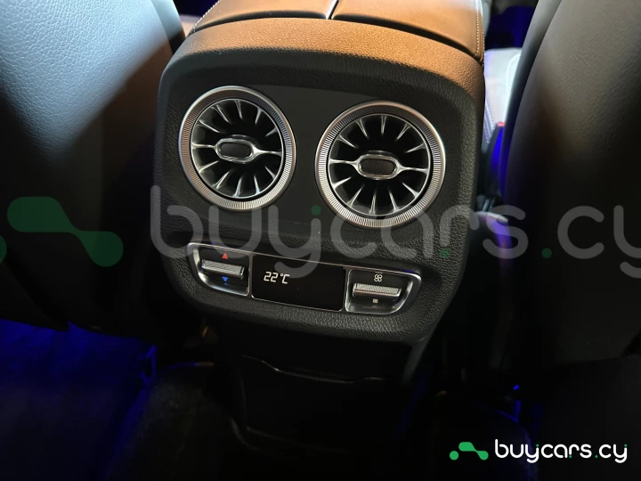 Mercedes G-class Black