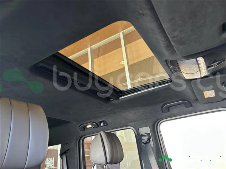 Mercedes G-class Black