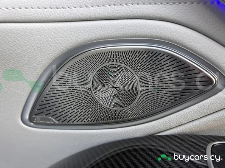 Mercedes EQS Черный