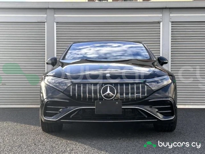 Mercedes EQS Черный