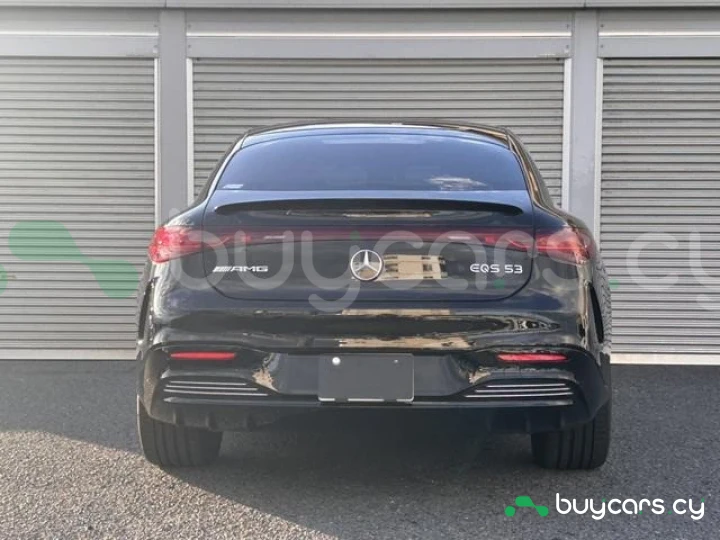 Mercedes EQS Черный