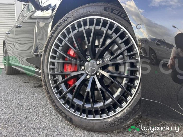 Mercedes EQS Черный