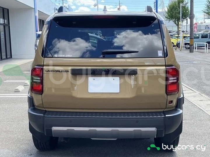 Toyota Land Cruiser Коричневый