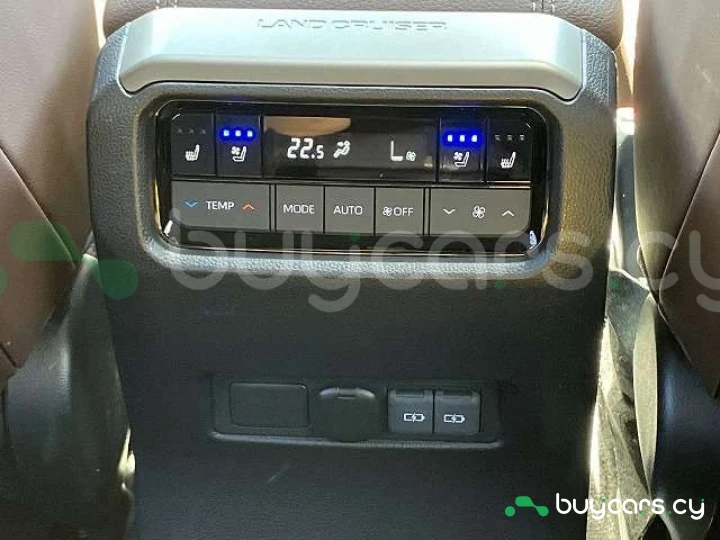 Toyota Land Cruiser Коричневый