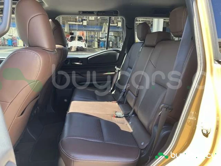 Toyota Land Cruiser Коричневый