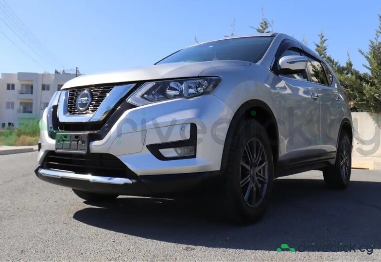 Nissan X-Trail Grey